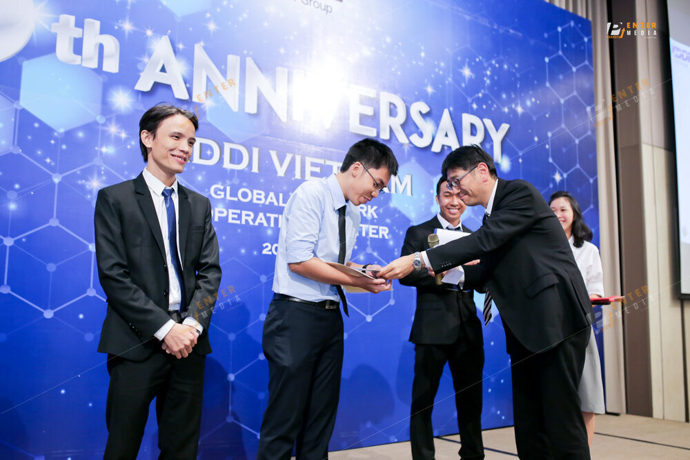 enter-media-chup-anh-su-kien-ky-niem-thanh-lap-cong-ty-kddi-035
