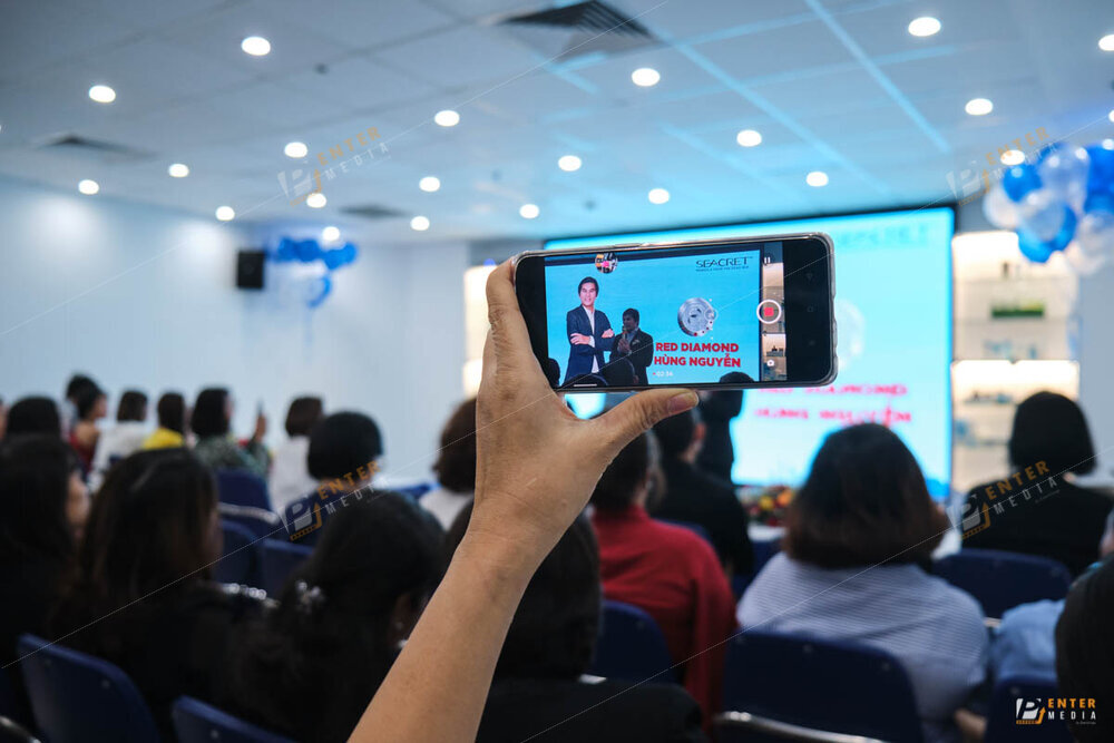 enter-media-chup-anh-su-kien-quay-phim-su-kien-grand-opening-cho-cong-ty-seacret-023
