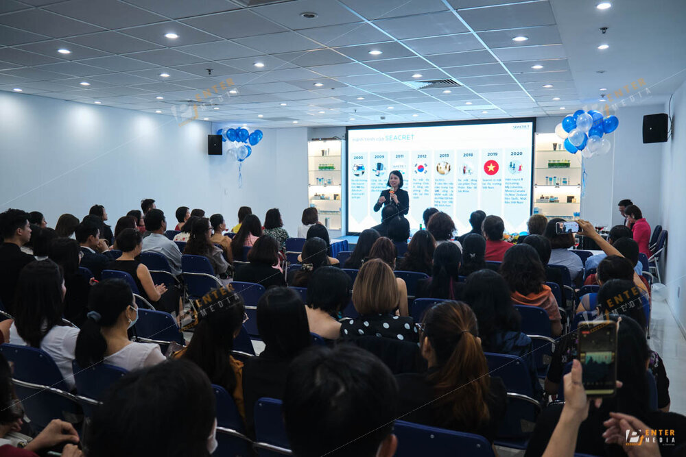 enter-media-chup-anh-su-kien-quay-phim-su-kien-grand-opening-cho-cong-ty-seacret-025