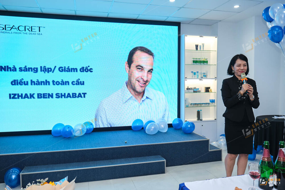 enter-media-chup-anh-su-kien-quay-phim-su-kien-grand-opening-cho-cong-ty-seacret-035