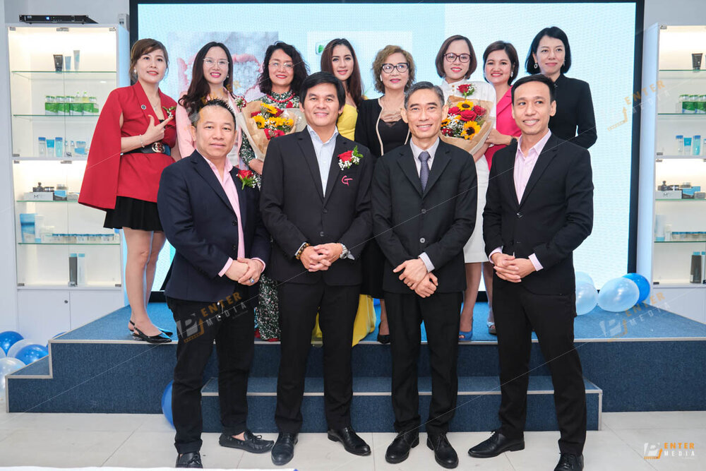 enter-media-chup-anh-su-kien-quay-phim-su-kien-grand-opening-cho-cong-ty-seacret-041