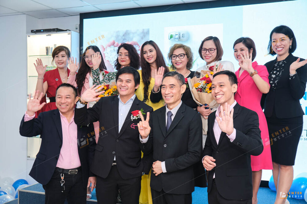 enter-media-chup-anh-su-kien-quay-phim-su-kien-grand-opening-cho-cong-ty-seacret-042