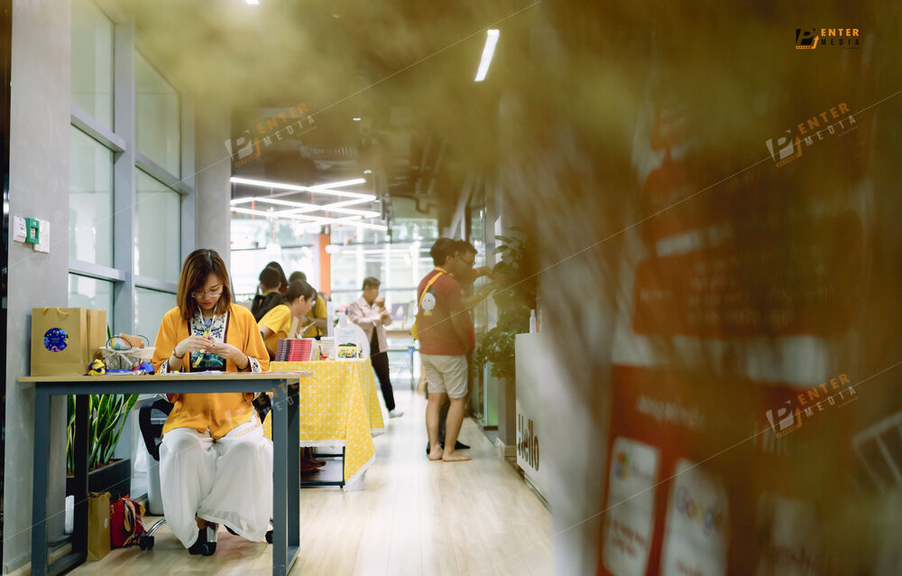 enter-media-chup-anh-su-kien-ra-mat-sach-cho-nha-xuat-ban-du-but-016