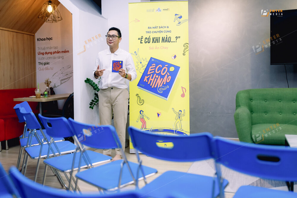 enter-media-chup-anh-su-kien-ra-mat-sach-cho-nha-xuat-ban-du-but-019