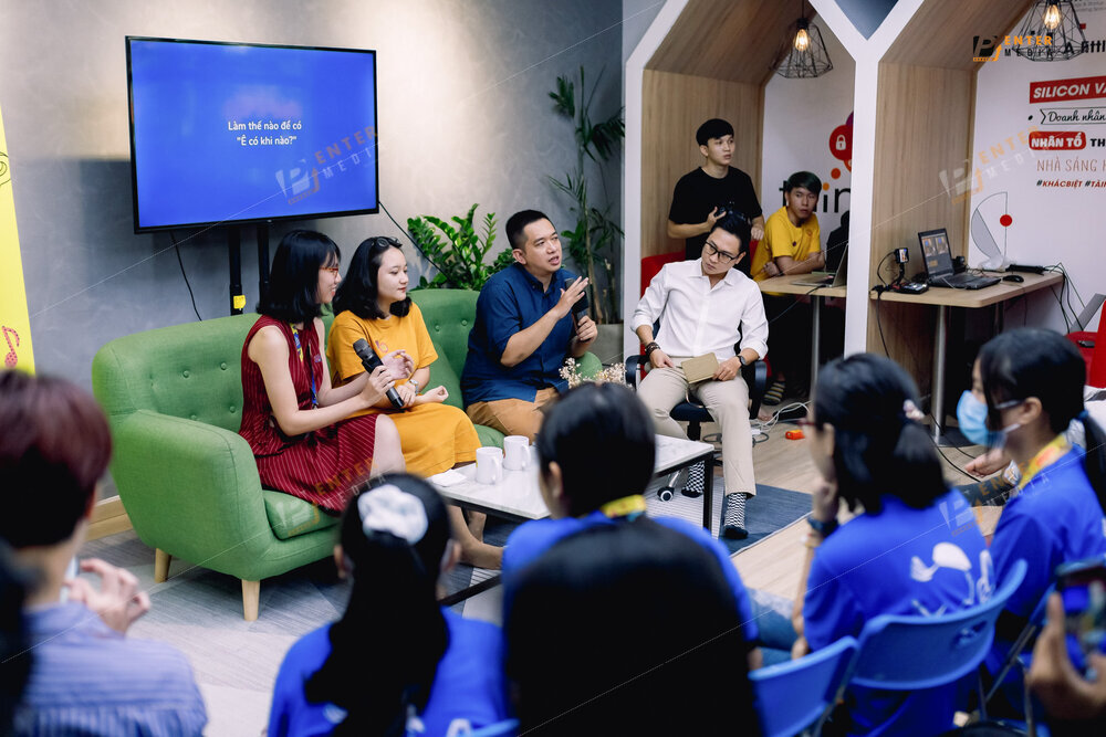 enter-media-chup-anh-su-kien-ra-mat-sach-cho-nha-xuat-ban-du-but-043