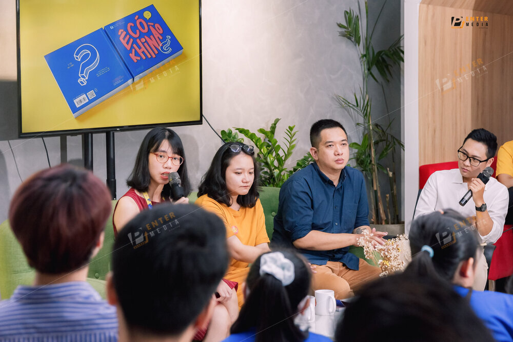 enter-media-chup-anh-su-kien-ra-mat-sach-cho-nha-xuat-ban-du-but-050