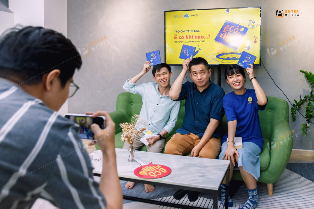 enter-media-chup-anh-su-kien-ra-mat-sach-cho-nha-xuat-ban-du-but-066