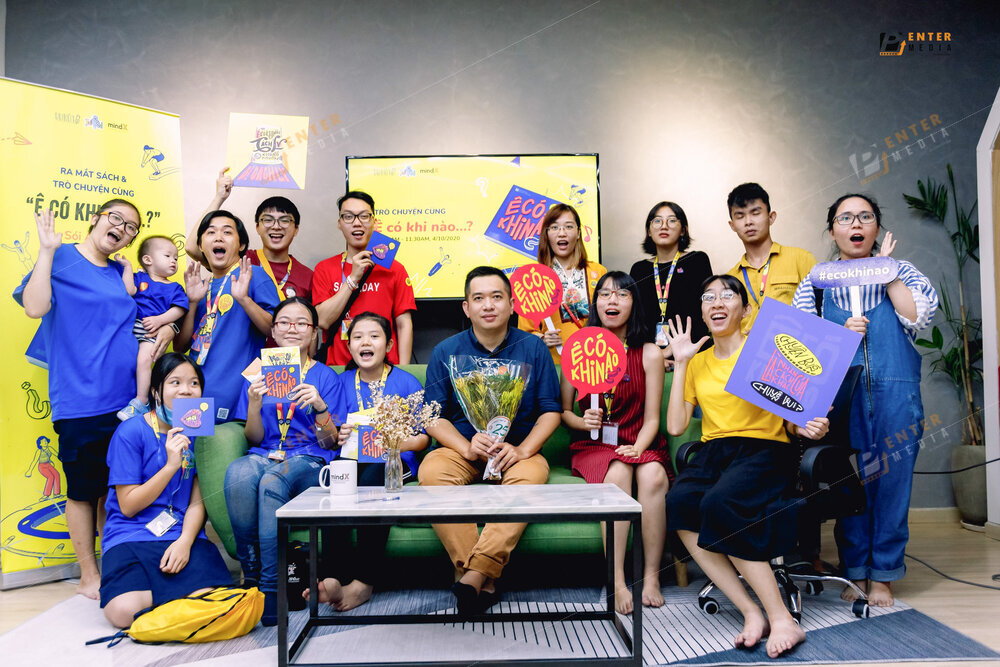 enter-media-chup-anh-su-kien-ra-mat-sach-cho-nha-xuat-ban-du-but-073