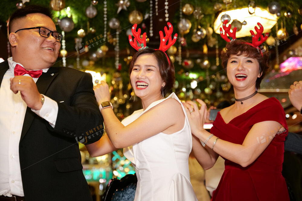 enter-media-chup-anh-su-kien-year-end-party-cho-manulife-056