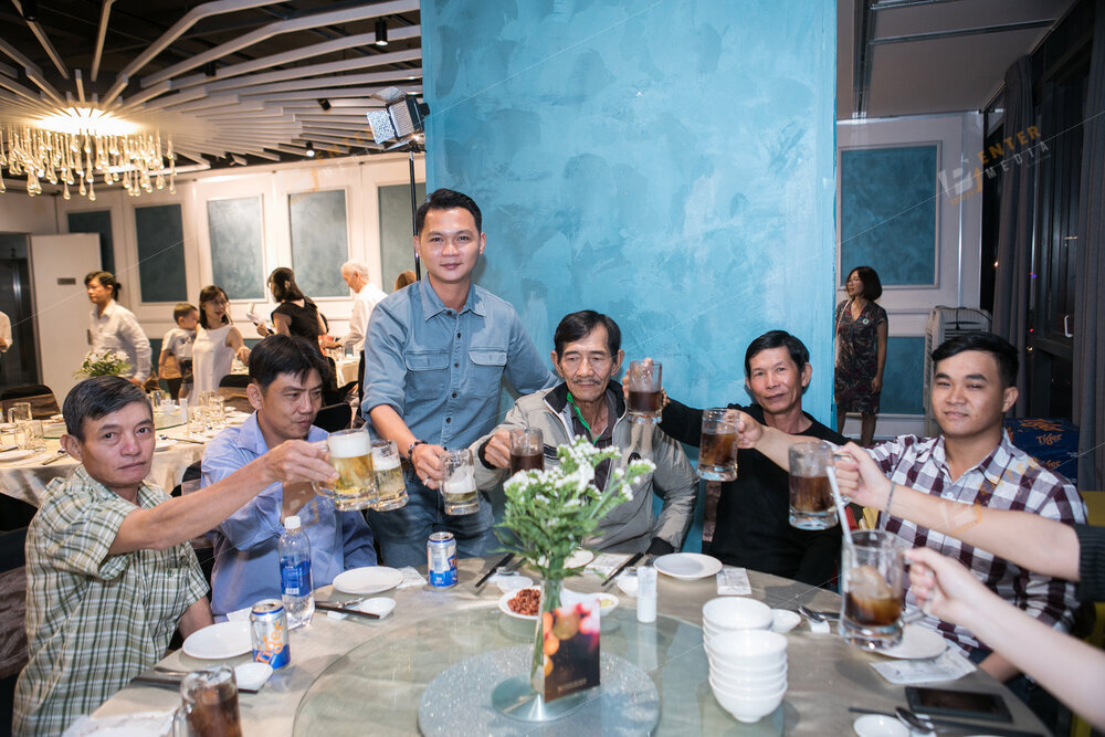 enter-media-chup-anh-tiec-tat-nien-cho-cong-ty-landscape-014