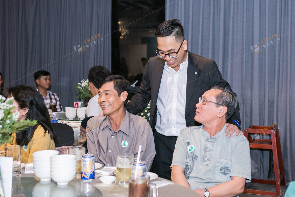 enter-media-chup-anh-tiec-tat-nien-cho-cong-ty-landscape-017