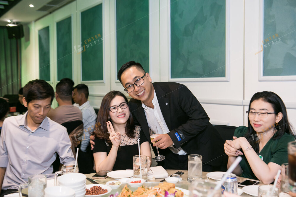 enter-media-chup-anh-tiec-tat-nien-cho-cong-ty-landscape-027