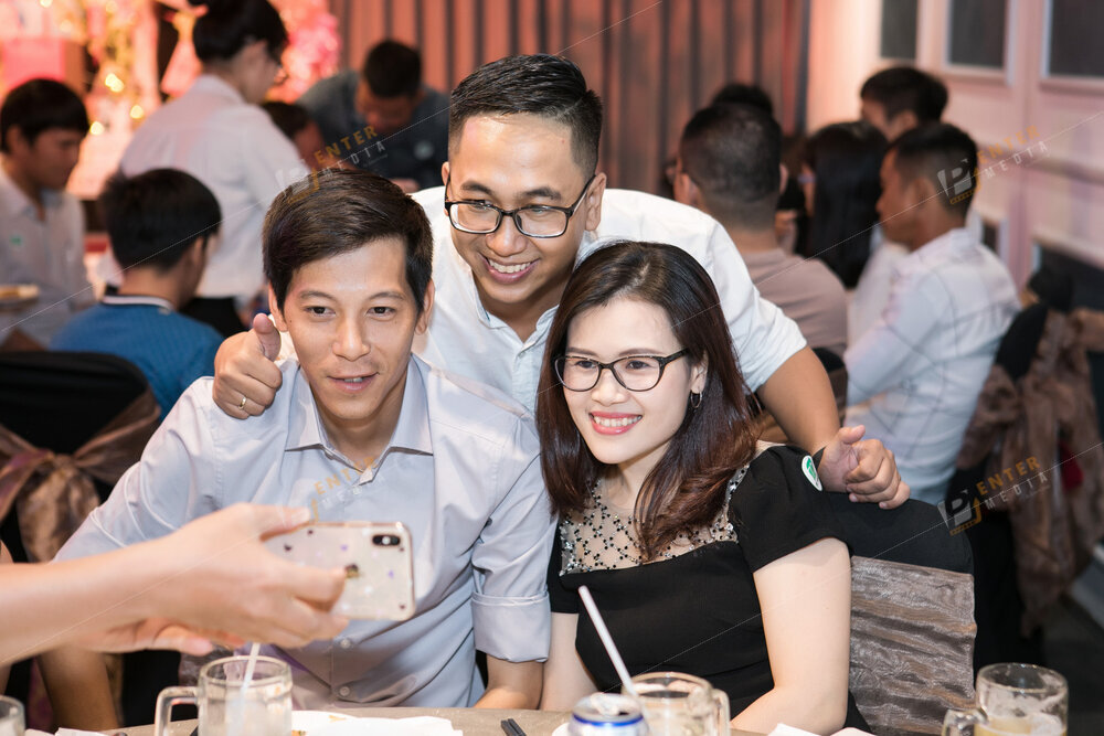 enter-media-chup-anh-tiec-tat-nien-cho-cong-ty-landscape-029