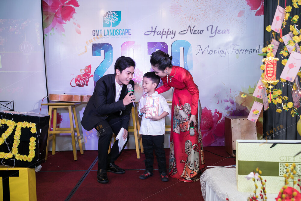 enter-media-chup-anh-tiec-tat-nien-cho-cong-ty-landscape-034