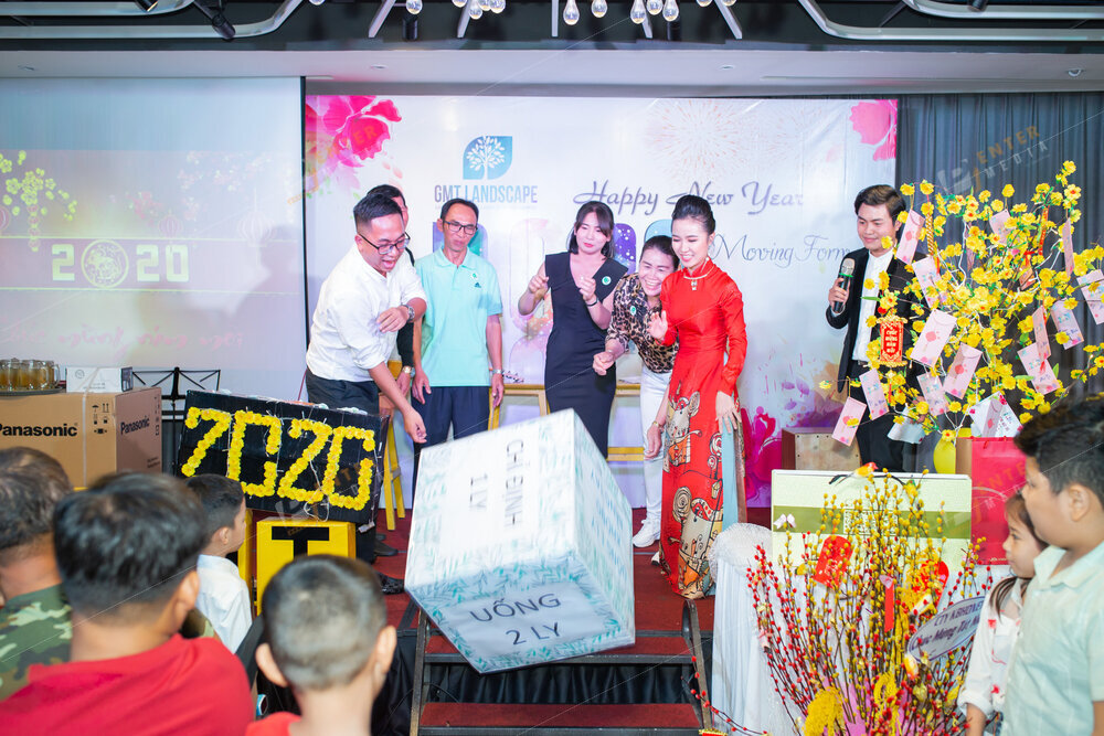 Chương trình minigame trong bữa tiệc tất niên công ty GMT Landscape