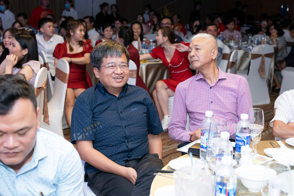 enter-media-chup-anh-tiec-tat-nien-cong-ty-bao-hiem-toan-cau-gic-019