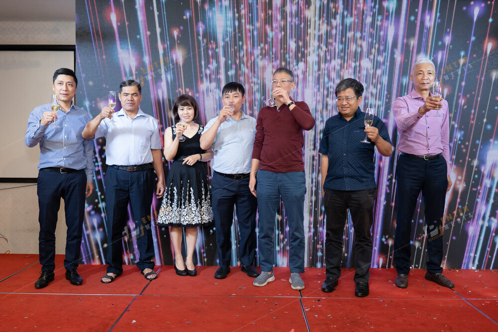 enter-media-chup-anh-tiec-tat-nien-cong-ty-bao-hiem-toan-cau-gic-030