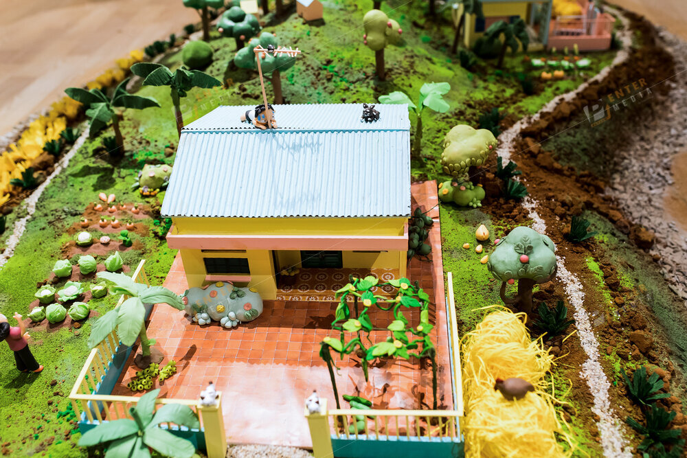 enter-media-chup-anh-trien-lam-showcase-thi-tran-hoa-muoi-gio-cho-nxb-du-but-020