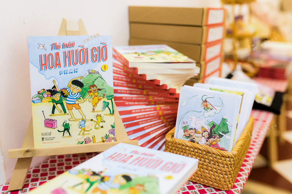 enter-media-chup-anh-trien-lam-showcase-thi-tran-hoa-muoi-gio-cho-nxb-du-but-025