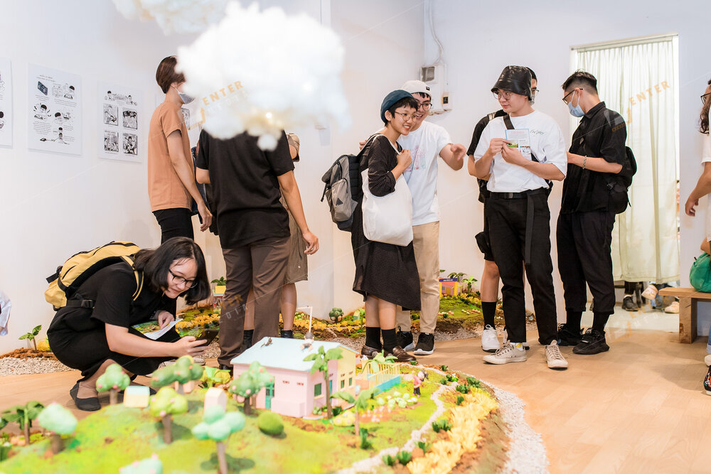 enter-media-chup-anh-trien-lam-showcase-thi-tran-hoa-muoi-gio-cho-nxb-du-but-046