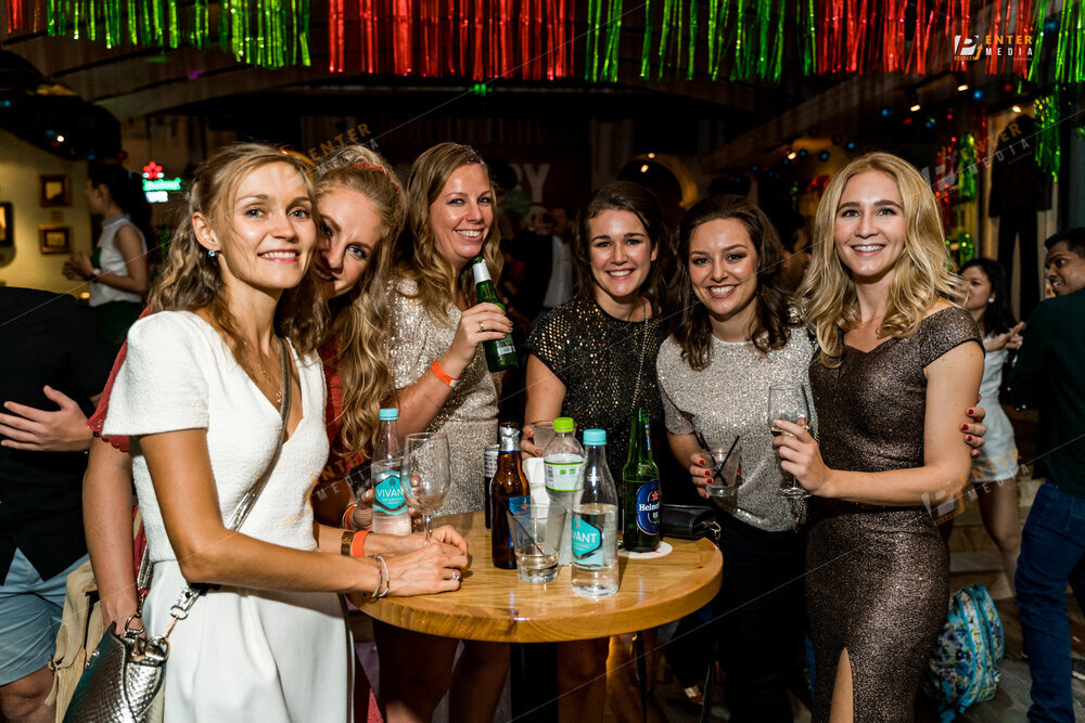 enter-media-chup-hinh-event-giang-sinh-cho-Hard-Rock-Cafe-022