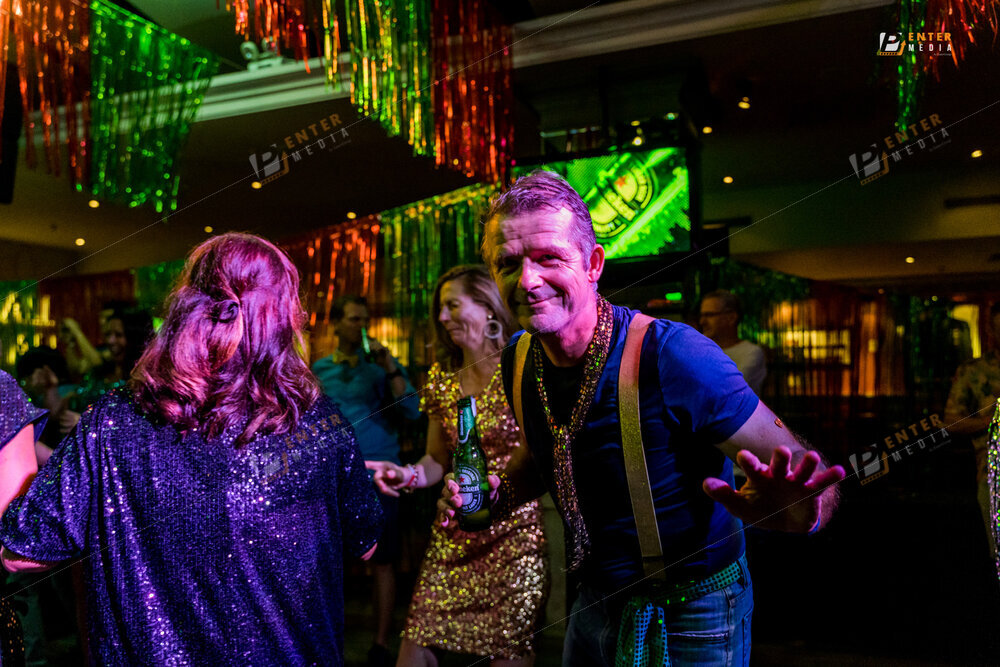 enter-media-chup-hinh-event-giang-sinh-cho-Hard-Rock-Cafe-029