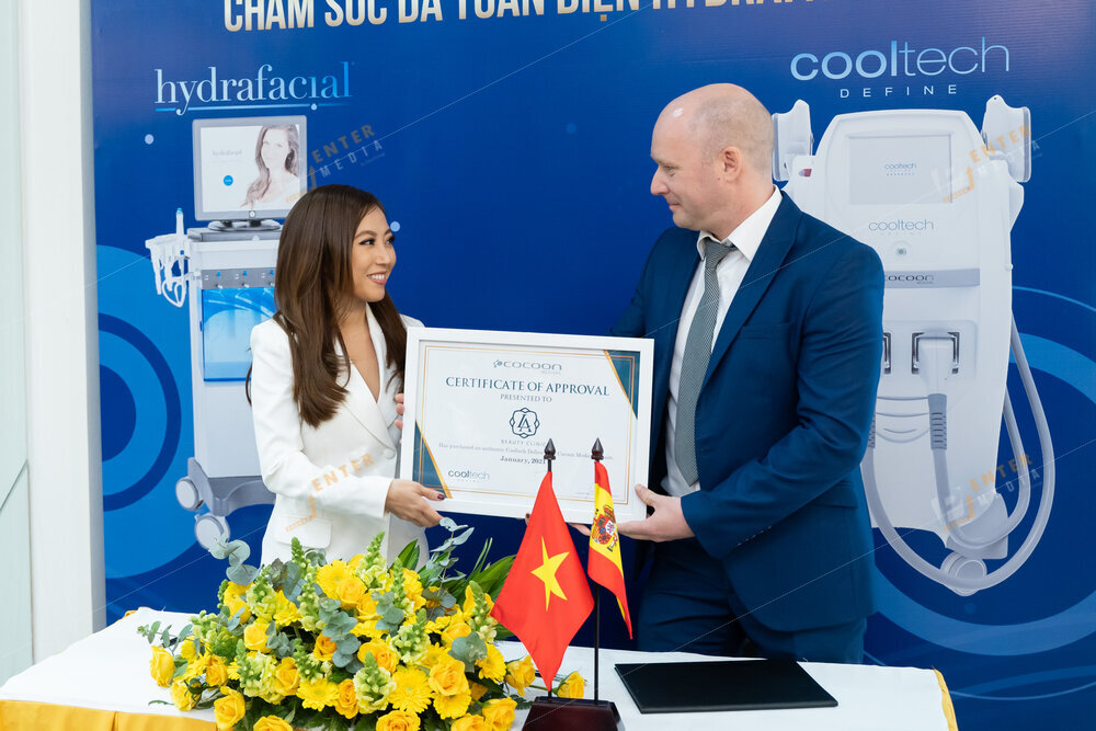 enter-media-chup-quay-su-kien-nganh-tham-my-lam-dep-cho-LA-Beauty-Clinic-015