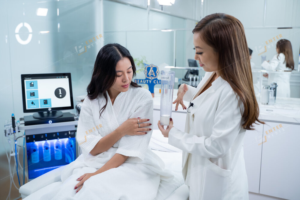 enter-media-chup-quay-su-kien-nganh-tham-my-lam-dep-cho-LA-Beauty-Clinic-027