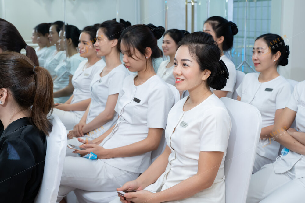 enter-media-chup-quay-su-kien-nganh-tham-my-lam-dep-cho-LA-Beauty-Clinic-031
