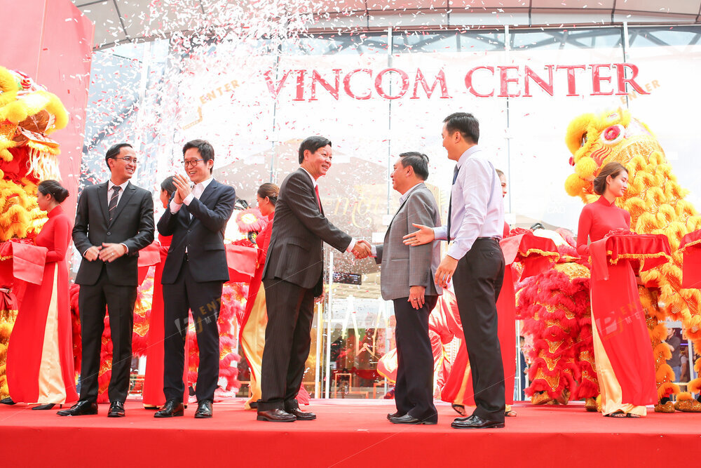 enter-media-chup-su-kien-khai-truong-landmark-81-019