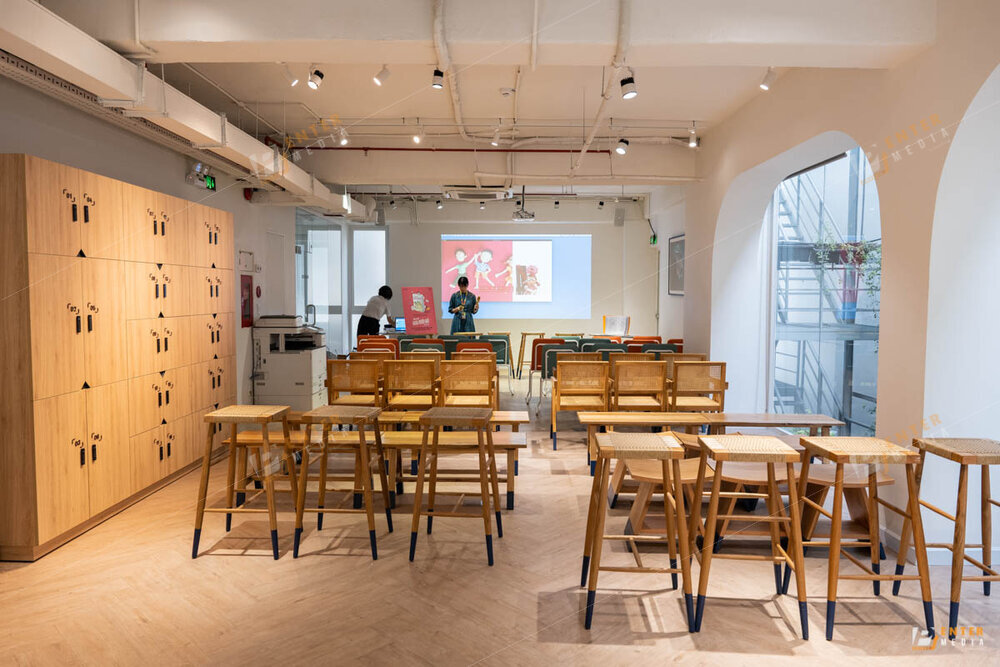 enter-media-cung-cap-dich-vu-chup-anh-su-kien-ra-mat-sach-thi-tran-hoa-muoi-gio-003