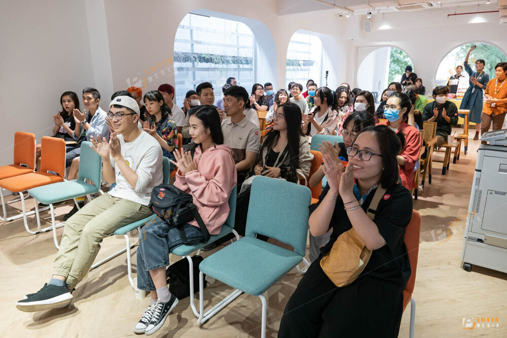 enter-media-cung-cap-dich-vu-chup-anh-su-kien-ra-mat-sach-thi-tran-hoa-muoi-gio-018