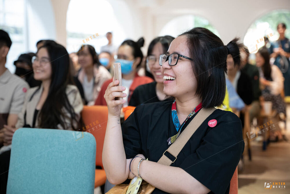 enter-media-cung-cap-dich-vu-chup-anh-su-kien-ra-mat-sach-thi-tran-hoa-muoi-gio-026