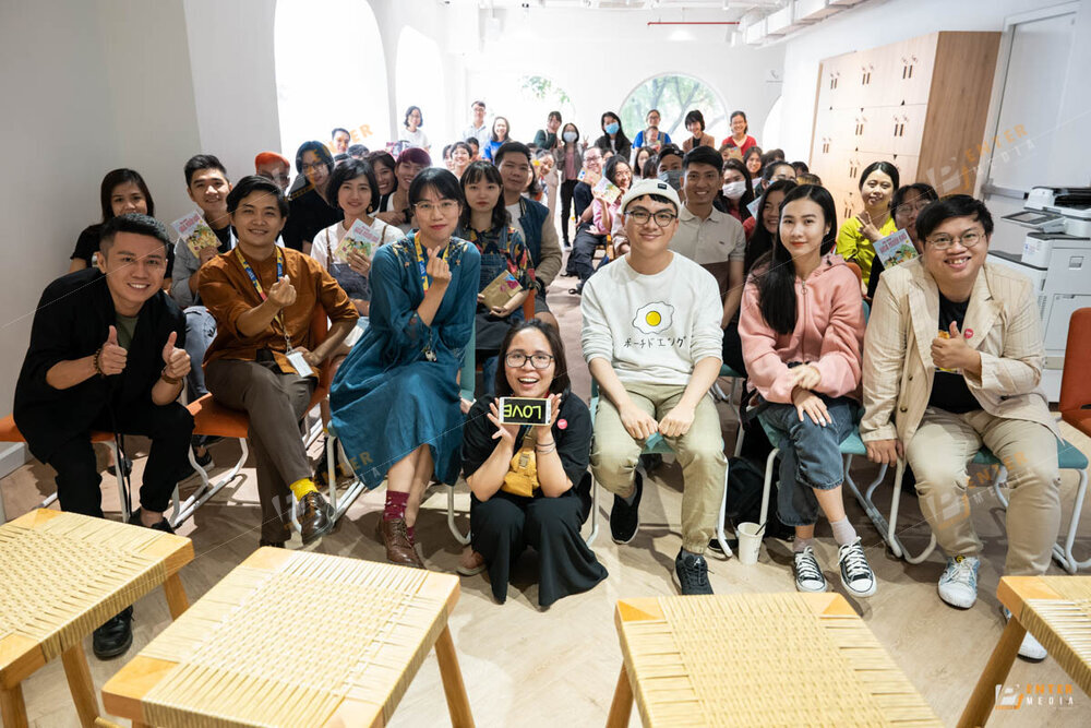 enter-media-cung-cap-dich-vu-chup-anh-su-kien-ra-mat-sach-thi-tran-hoa-muoi-gio-037