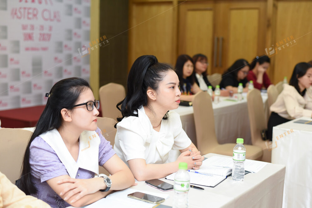 enter-media-quay-chup-su-kien-hoi-thao-dao-tao-set-up-he-thong-spa-tieu-chuan-han-quoc-019