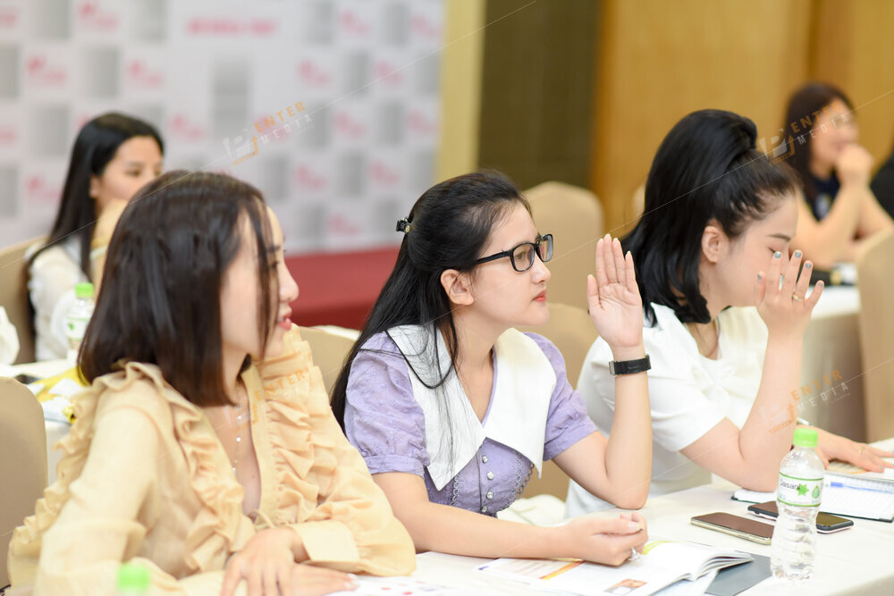 enter-media-quay-chup-su-kien-hoi-thao-dao-tao-set-up-he-thong-spa-tieu-chuan-han-quoc-023