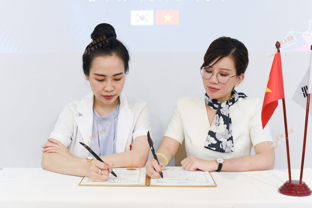 enter-media-quay-chup-su-kien-hoi-thao-dao-tao-set-up-he-thong-spa-tieu-chuan-han-quoc-037