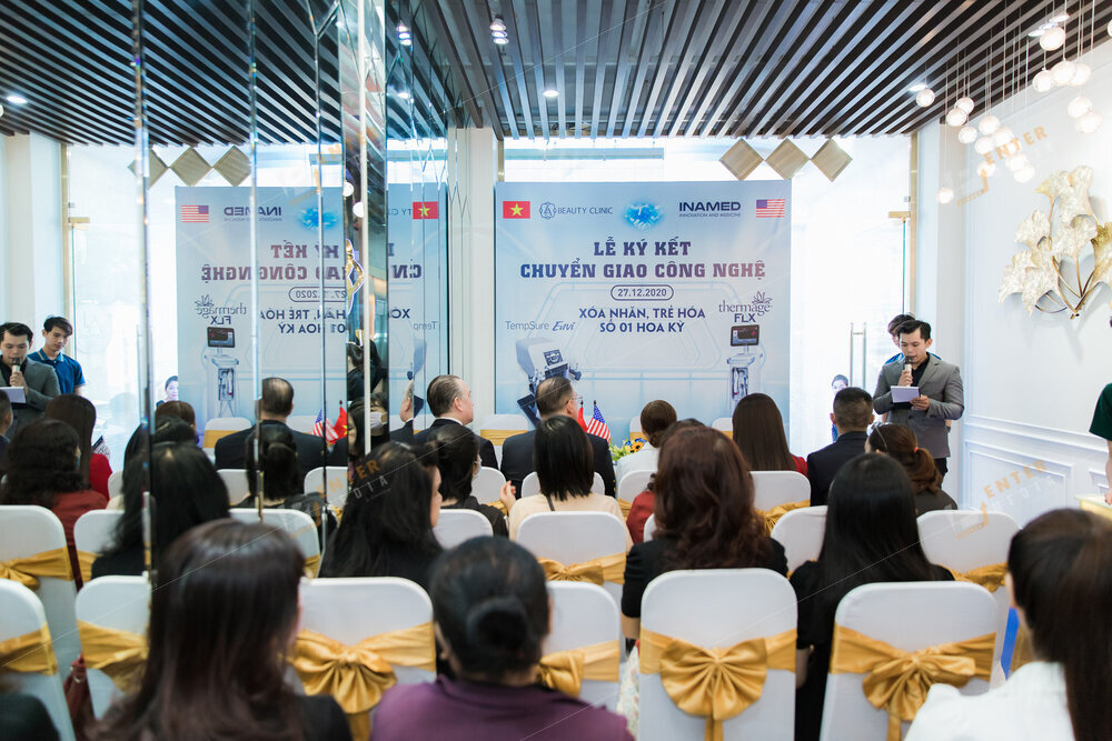 enter-media-quay-chup-su-kien-le-ky-ket-chuyen-giao-cong-nghe-la-beauty-clinic-014