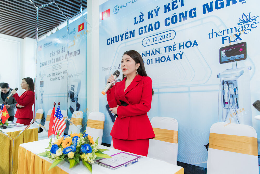 enter-media-quay-chup-su-kien-le-ky-ket-chuyen-giao-cong-nghe-la-beauty-clinic-016