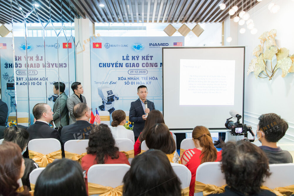 enter-media-quay-chup-su-kien-le-ky-ket-chuyen-giao-cong-nghe-la-beauty-clinic-025