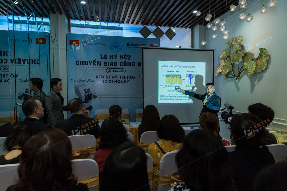 enter-media-quay-chup-su-kien-le-ky-ket-chuyen-giao-cong-nghe-la-beauty-clinic-026