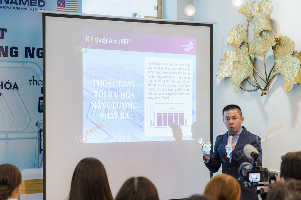 enter-media-quay-chup-su-kien-le-ky-ket-chuyen-giao-cong-nghe-la-beauty-clinic-027