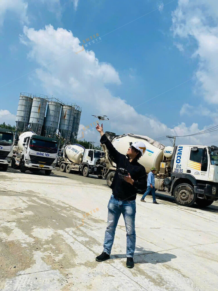 Kỹ thuật flycam Enter Media trong buổi chụp profile doanh nghiệp Khẳng Tiến