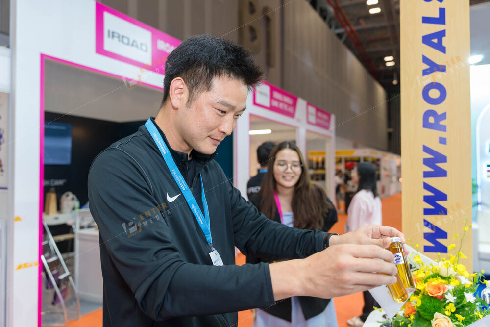 enter-chup-anh-su-kien-hoi-cho-trien-lam-gian-hang-royal-super-tai-trien-lam-automechanika-hcm-001-044