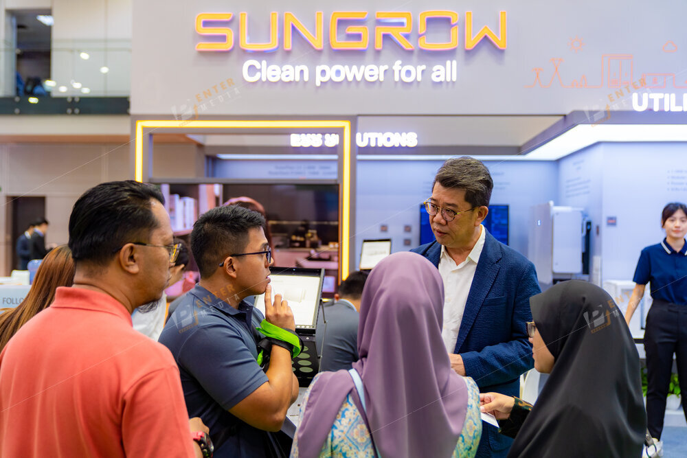 enter-media-chup-anh-quay-phim-su-kien-trien-lam-cho-gian-hang-sungrow-tai-Malaysia-010