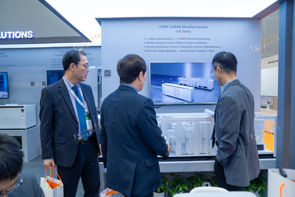 enter-media-chup-anh-quay-phim-su-kien-trien-lam-cho-gian-hang-sungrow-tai-Malaysia-022