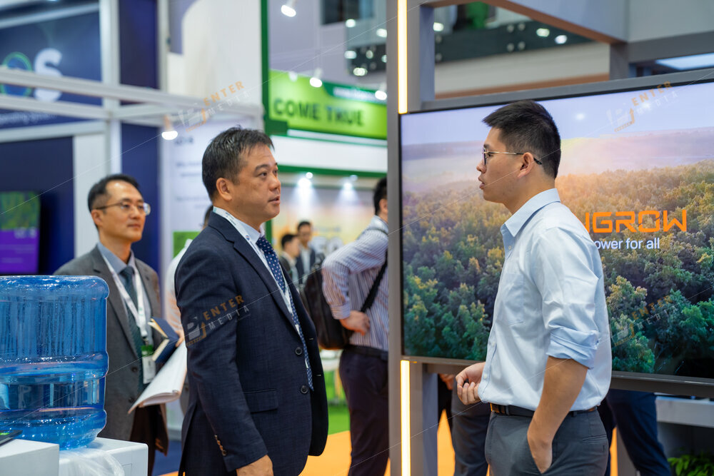 enter-media-chup-anh-quay-phim-su-kien-trien-lam-cho-gian-hang-sungrow-tai-Malaysia-035