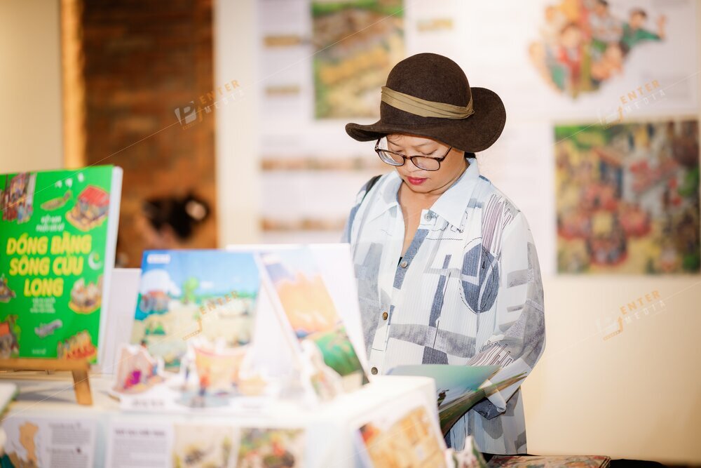 enter-media-chup-anh-su-kien-bao-cao-du-an-viet-nam-phieu-luu-ky-dong-bang-song-cuu-long-cung-nha-xuat-ban-du-but-008