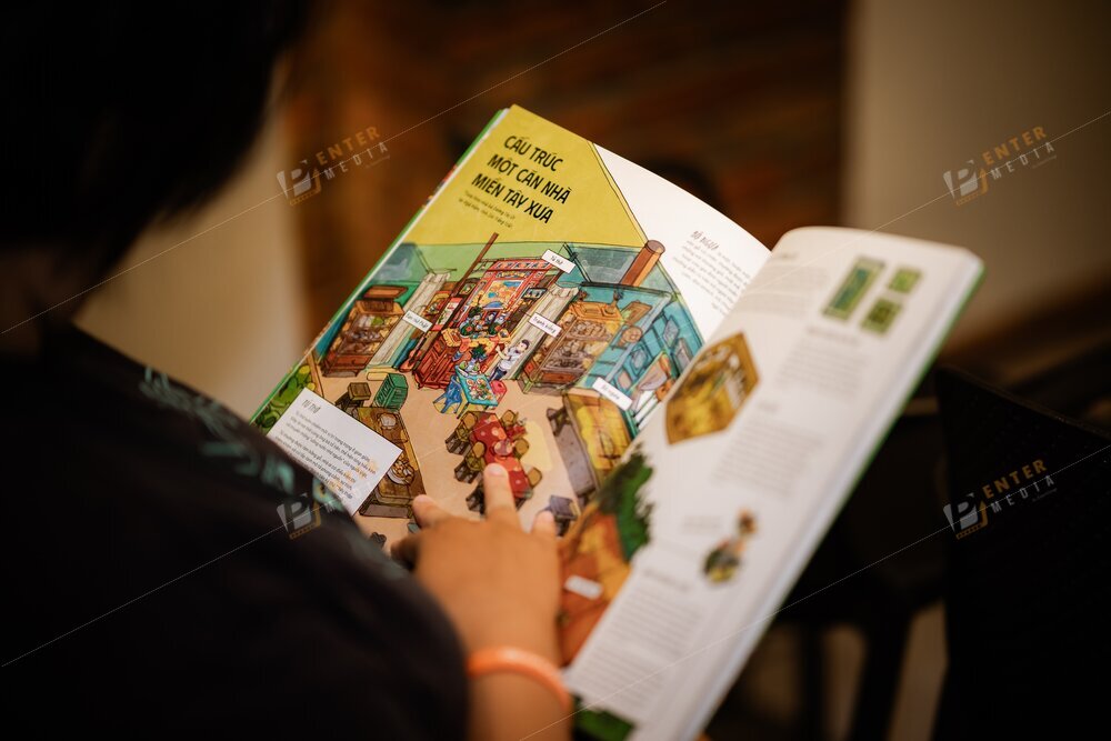 enter-media-chup-anh-su-kien-bao-cao-du-an-viet-nam-phieu-luu-ky-dong-bang-song-cuu-long-cung-nha-xuat-ban-du-but-016