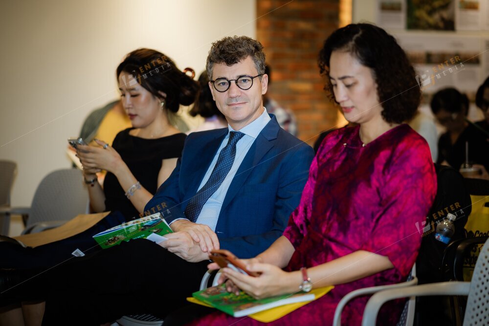 enter-media-chup-anh-su-kien-bao-cao-du-an-viet-nam-phieu-luu-ky-dong-bang-song-cuu-long-cung-nha-xuat-ban-du-but-021